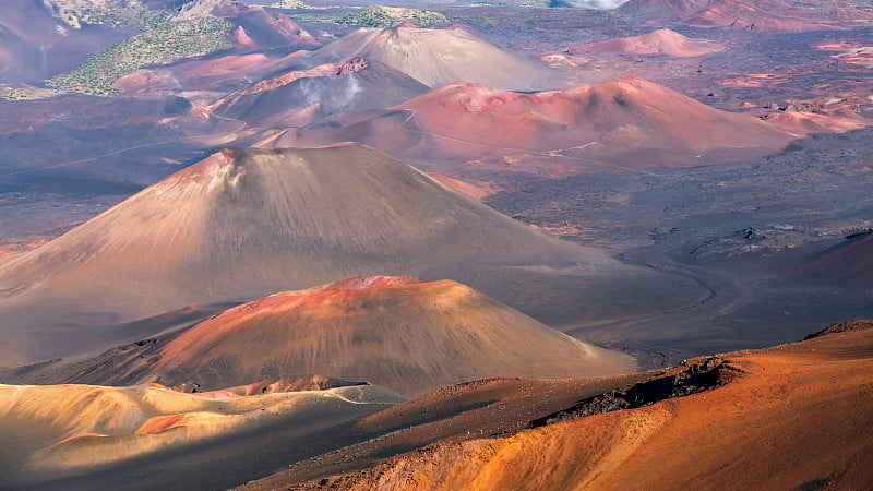 哈雷阿卡拉火山口