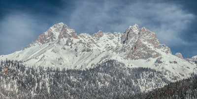 田园诗般的雪山山峰，风景，阿尔卑斯山，奥地利