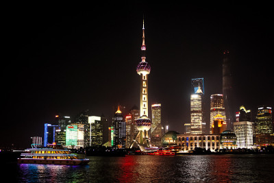 夜晚的上海天际线
