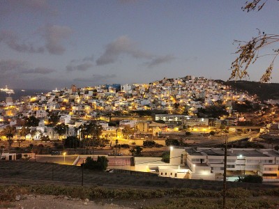 晚上的Las Palmas de Gran Canaria(圣胡安邻居)