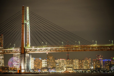 横滨湾大桥夜景