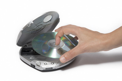 放置Cd内的便携式Cd播放器