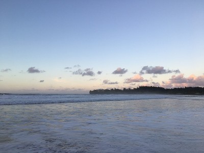 夏威夷考艾岛哈纳雷海湾冬天的日落。