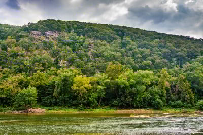 劳登高地和谢南多厄河，在哈珀的渡口，韦斯