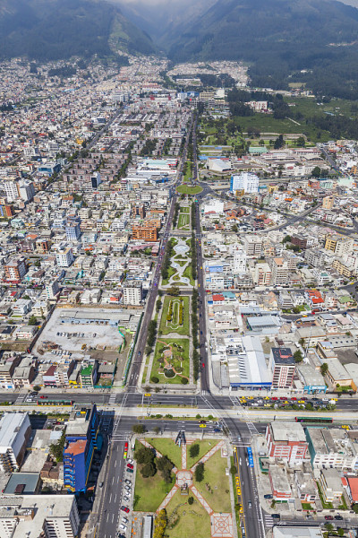 基多，Av. Mariana de Jesus