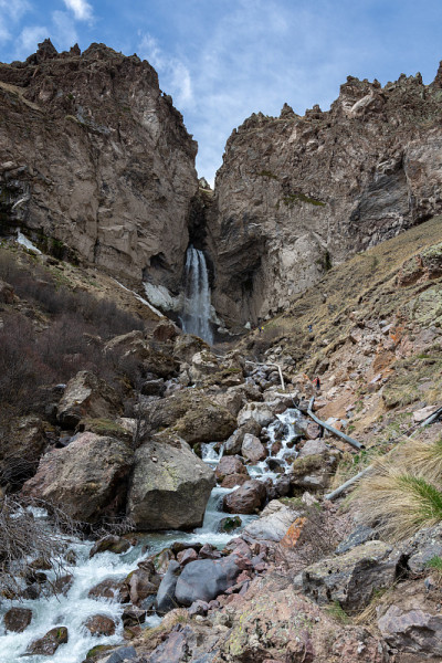 Elbrus地区的苏丹瀑布