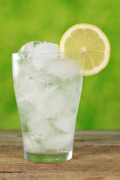 水