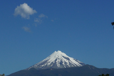 春日里的塔拉那基山