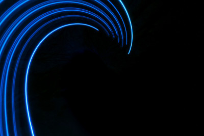夜晚的车灯