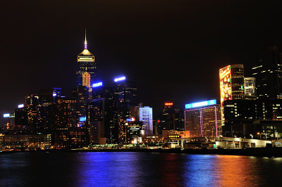 夜间维多利亚港