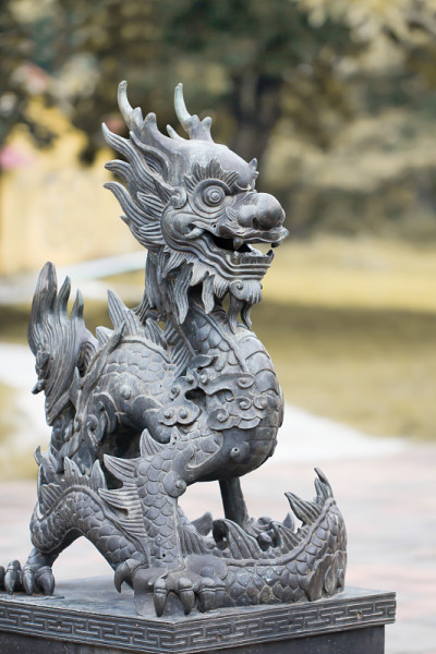 中国龙的雕像