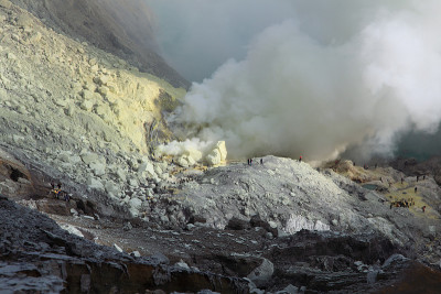 火山口Ijen火山