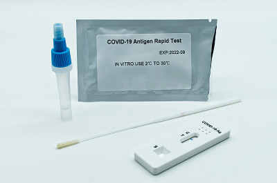 Covid-19抗原快速检测试剂盒(白色背景)
