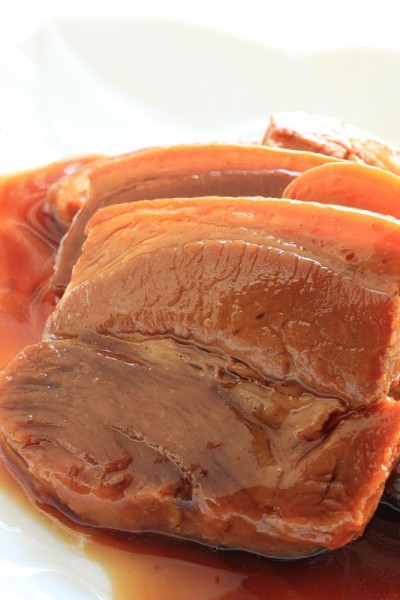 中国菜，炖猪肉的特写
