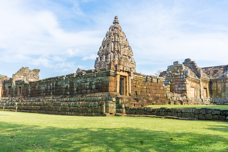 Prasat Hin Phanom Rung是泰国的一个