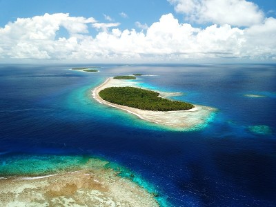 环礁的边缘和沙天堂在Truk泻湖，Chuuk