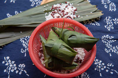 中国端午节的食物是粽子