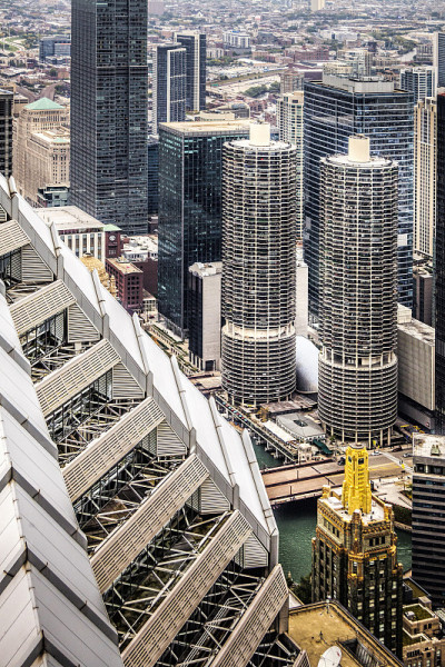 芝加哥标志性的滨海城市大厦