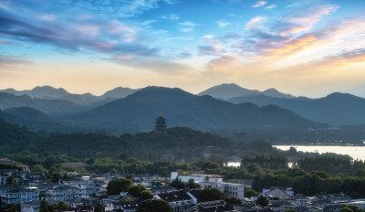 西湖和杭州的日落