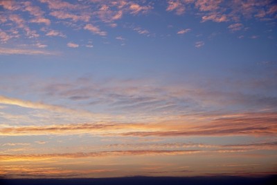 丰富多彩的早晨的天空。