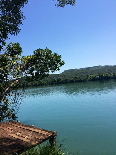 梨河。