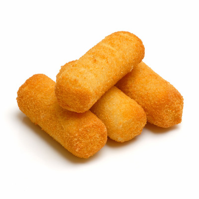 炸土豆条孤立在白色