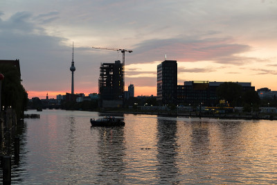 与Fernsehturm Berlin一起狂欢