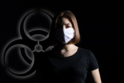 一名年轻的医学学徒在医院的传染病病房里向人们报告这种威胁。