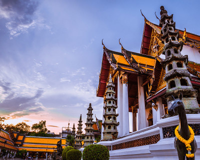 泰国建筑，wat sutat泰国曼谷