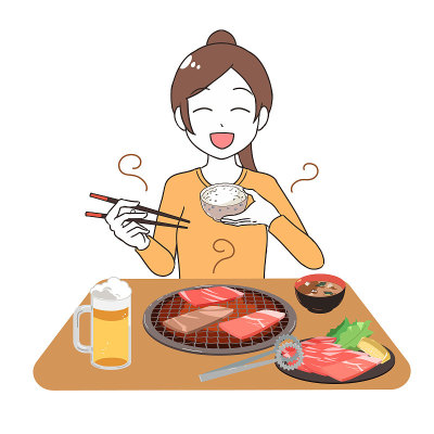 吃烧肉并闻烧肉味道的女人