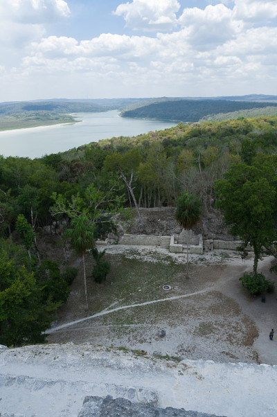 亚夏，危地马拉玛雅金字塔建筑群，公元前700年，绿水或亚夏