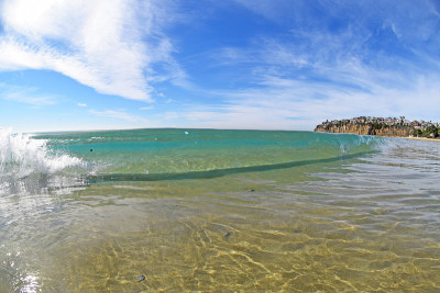 拉古纳海滩冲浪
