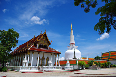 窟Phra Mahathat