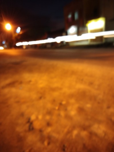 晚上大街上