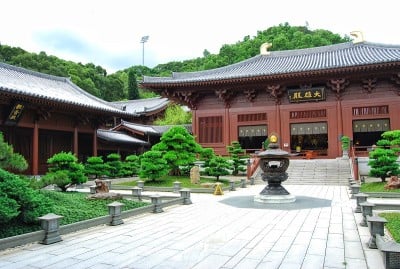 志莲庵，位于香港钻石山，南莲花园正对面。