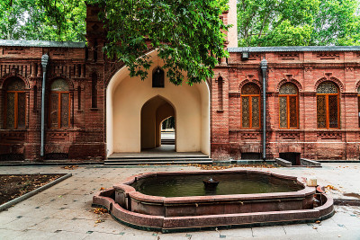在Ganja市的Shah Abbas旧清真寺