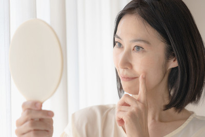 女性皮肤护理的形象