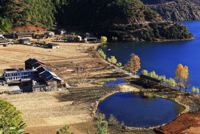 云南丽江泸沽湖尼塞村