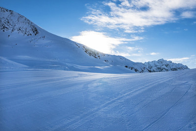 阿尔卑斯山上的滑雪场