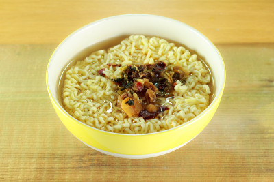 黄菜泡面