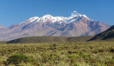 秘鲁阿雷基帕市附近的查恰尼火山