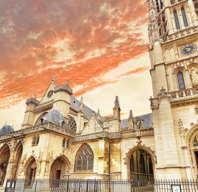 卢浮宫附近的圣日耳曼欧塞尔教堂。Paris.France。