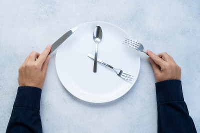 间歇性禁食饮食概念