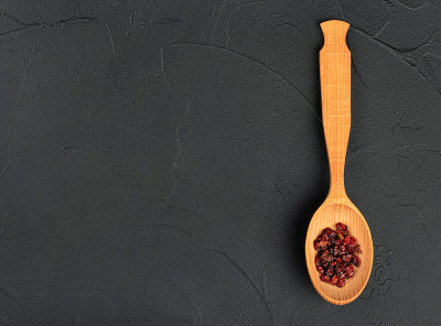 用勺子舀干的barberry