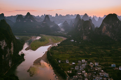 黄昏老寨山