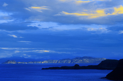 从斯凯岛眺望苏格兰海岸