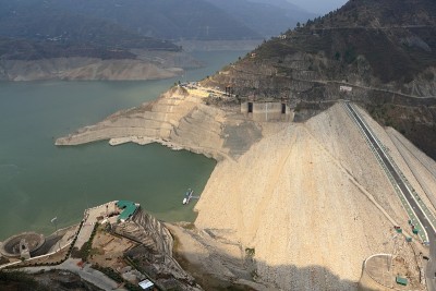 特赫里水电站大坝的观点，特赫里大坝。特赫里Garhwal。北阿坎德邦。印度。亚洲