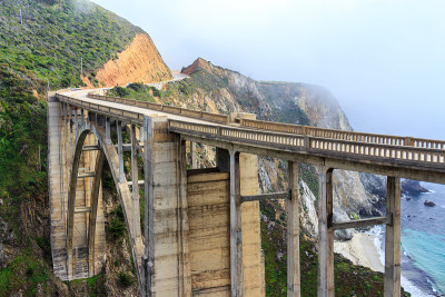 加州一号公路上的比克斯比大桥