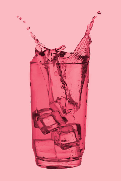 水溅。