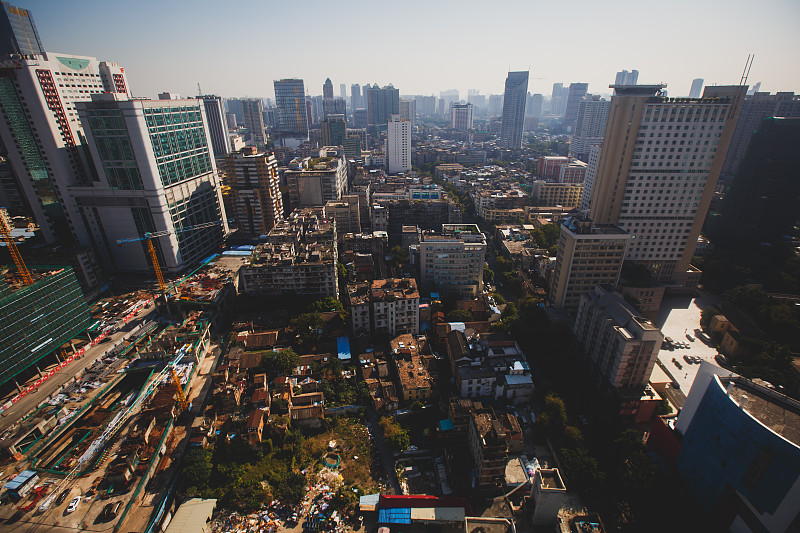 美丽的广角鸟瞰图的广州，广东，中国与天际线和风景以外的城市，从观景台